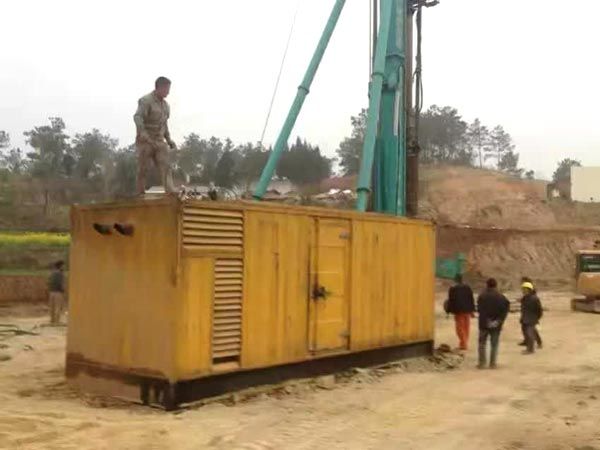 东澳镇如何判断水冷式机油散热器密封件是否需要更换？